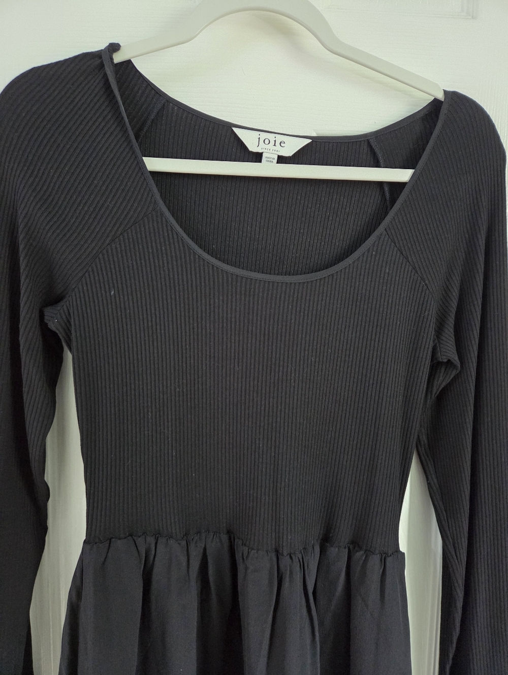 Joie Black Ribbed Scoop-Neck Long Sleeve Dress